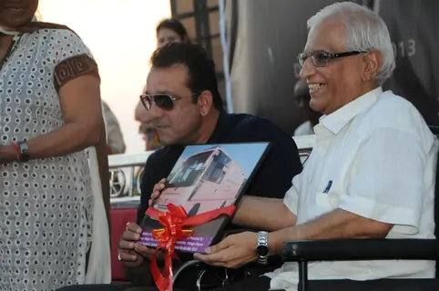 Sanjay Dutt inagurate Mobile Mammography Unit