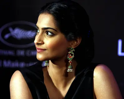 Sonam Kapoor at the launch of L'Or Sunset by Loreal Paris and unveiling of her look for Cannes 2013