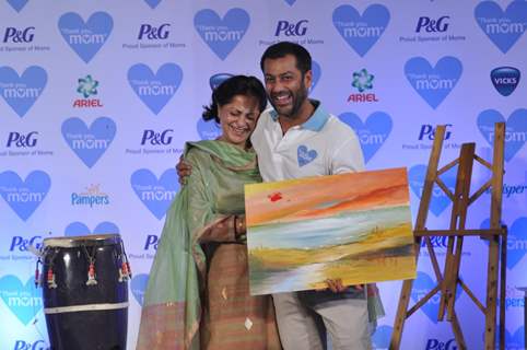 Celebs at P&G 'Thank you mom'