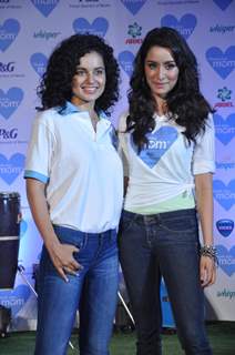 Celebs at P&G 'Thank you mom'