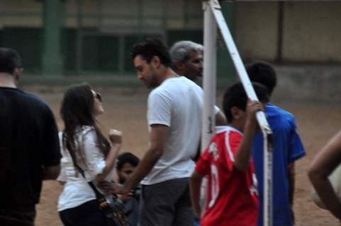 Aamir Khan playing football with his family