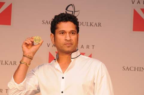 Sachin Tendulkar unveils limited edition Gold Coins with his embossed face