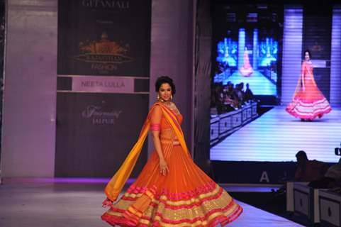 Sameera Reddy walks for designer Neeta Lulla at the grand Finale of Rajasthan Fashion Week