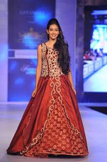 Miss India 2013 Navneet Kaur Dhillon walks for designer Shivangee Sharma at Rajasthan Fashion Week