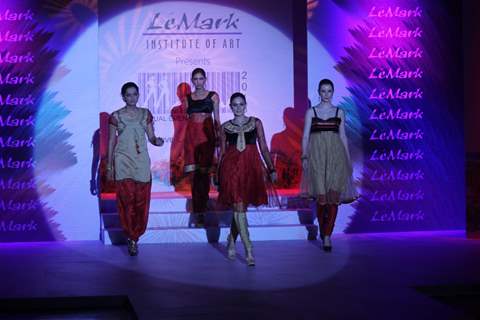 Le’mark Institute of Fashion showcased an exclusive fashion & jewelry show