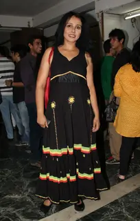 Anu Ranjan hosted a special show of Writer / Director Paritosh Painter's brilliant stand up comedy 'Women Decoded' at Rangsharda, Bandra
