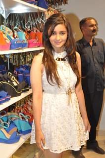 Alia Bhatt launches 'Forever 21' store