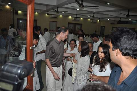 Bollywood Celebrities attend actress Jiah Khan condolence meet in Mumbai