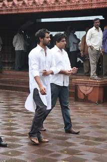 Shabbir Ahluwalia attend Priyanka Chopra's father's funeral