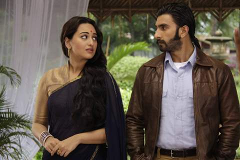 Ranveer Singh and Sonakshi Sinha On the sets of Uttaran to promote the film Lootera