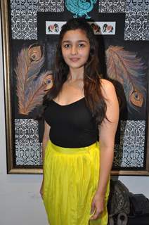 Alia Bhatt inaugurate the painting exhibition Splassh