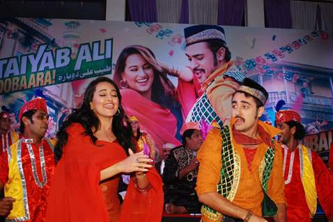 Sonakshi Sinha and Imraan Khan Parforming Qawali song for promotion of upcoming film “Once Upon a Time in Mumbaai 2” at Tayyab Ki Gali, Dongari, Mumbai