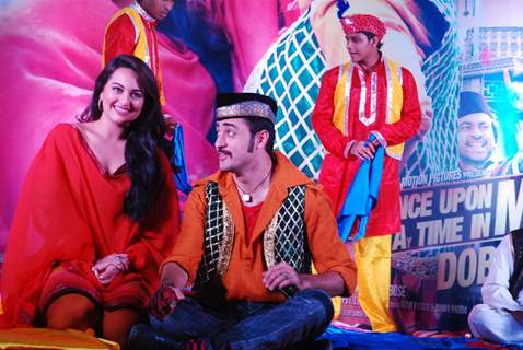 Sonakshi Sinha and Imraan Khan Parforming Qawali song for promotion of upcoming film “Once Upon a Time in Mumbaai 2” at Tayyab Ki Gali, Dongari, Mumbai