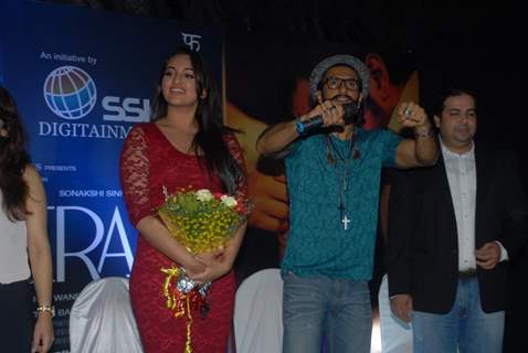 Ranveer and Sonakshi promote 'Lootera' at Palladium