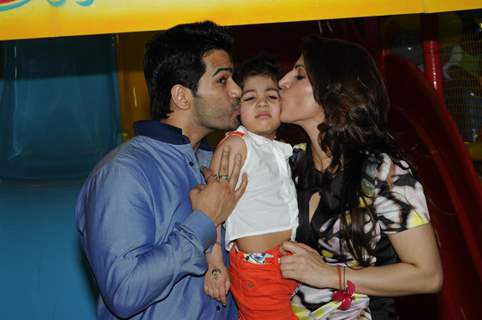 Dr. Ruby Tandon celebrates her daughter Jiyana Tandon's 3rd birthday along with her husband Amit Tandon