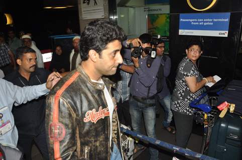 Celebs leave for IIFA