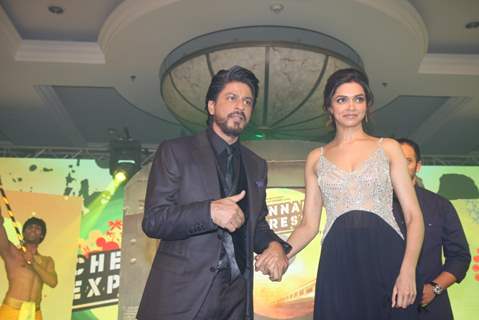 Shah Rukh Khan, Deepika Padukone at film Chennai Express music launch