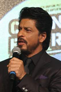 Shah Rukh Khan, Deepika Padukone at film Chennai Express music launch