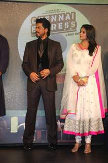 Shah Rukh Khan, Deepika Padukone at film Chennai Express music launch