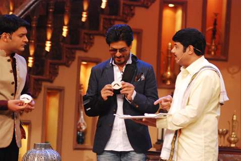 Cast of Chennai Express on the sets Comedy nights with Kapil Sharma