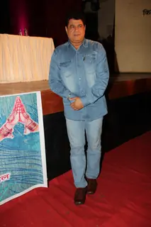 Kader Khan presented with Sahitya Shiromanee Award