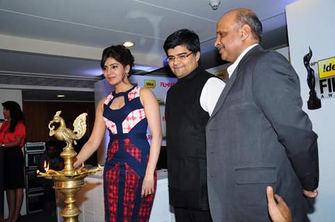 Samantha Prabhu at 60th idea Filmfare Awards 2012