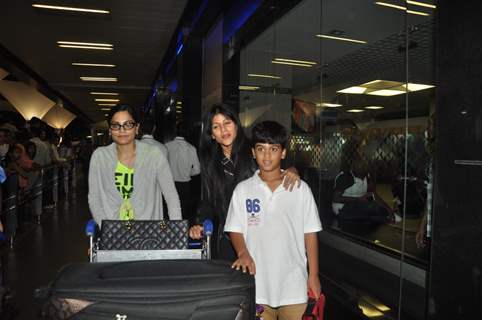 Celebs Arrive from IIFA Awards 2013