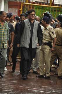 Shatrughan Sinha at Bollywood legend Pran's final journey