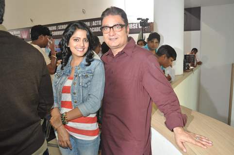 Vishakha Singh and Vinay Pathak at Film Bajaate Rahoo Promotion on the set of CID