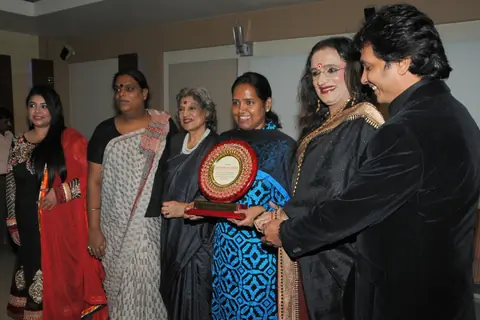 Jiya Jagiasi throws a bash in honor of Lakshmi Narayan Tripathi