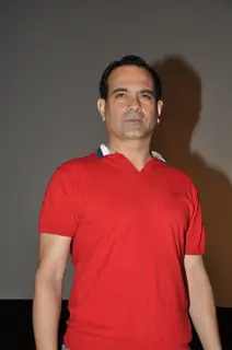 First Look Film Mickey Virus