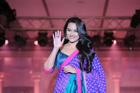 Sonakshi Sinha walked the ramp for Rajguru Fashion Parade
