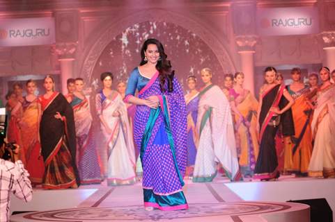 Sonakshi Sinha walked the ramp for Rajguru Fashion Parade