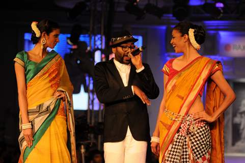 Rajguru Fashion Parade