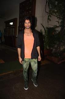 Shahid Kapoor snapped shooting for film Phata Poster Nikla Hero