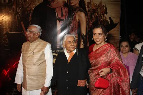 Film ISSAQ Premiere
