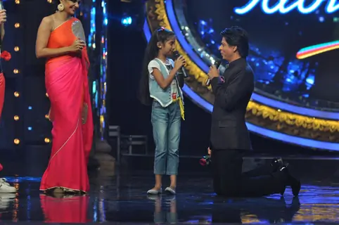 Shah Rukh Khan at Film Chennai Express Promotion at Indina Idol Junior Set