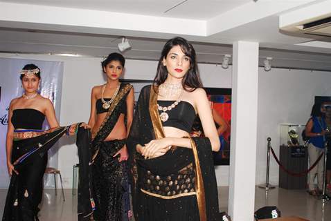 Amanaya The Art & Jewellery Fashion Show