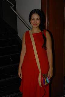 Shraddha Nigam at Gurudakshina event