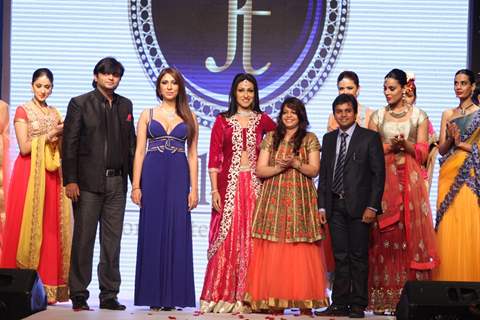 Rituparna Sengupta & Pooja Misrra walk the ramp at IIJW 2013