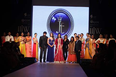 Rituparna Sengupta & Pooja Misrra walk the ramp at IIJW 2013