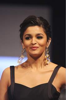 Alia Bhatt walks the ramp at IIJW 2013