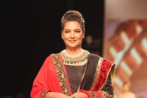 Shabana Azmi showstopper at IIJW 2013