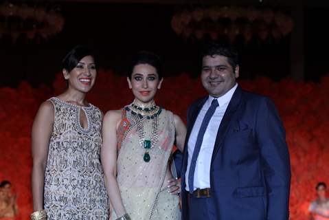 Karisma Kapoor walks The Ramp For Maheka Mirpuri's Jewellery Show