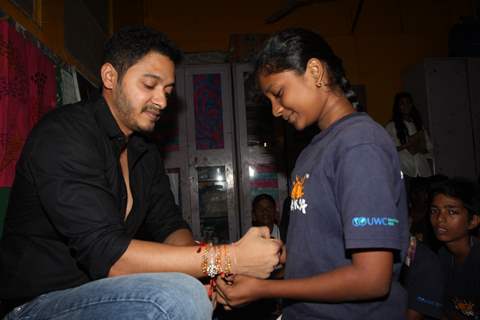 Shreyas Talpade Celebrates ‘Raksha Bandhan’ with Akanksha NGO girls