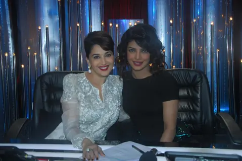 Madhuri Dixit and Priyanka Chopra on the sets of Jhalak Dikhhla Jaa