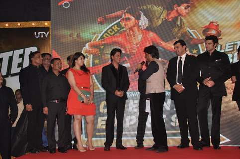 Raju Shrivastav interacts with team Chennai Express at the success party