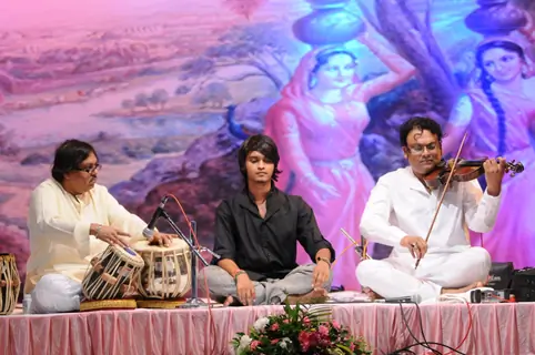 Deepak Pandit performing at the festival
