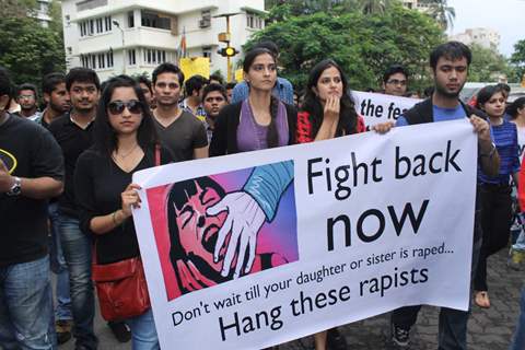 Sonam Kapoor and Sona Mohapatra Protest against rape case with a banner