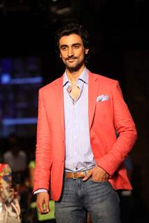 Kunal Kapoor at LFW Winter Festival 2013